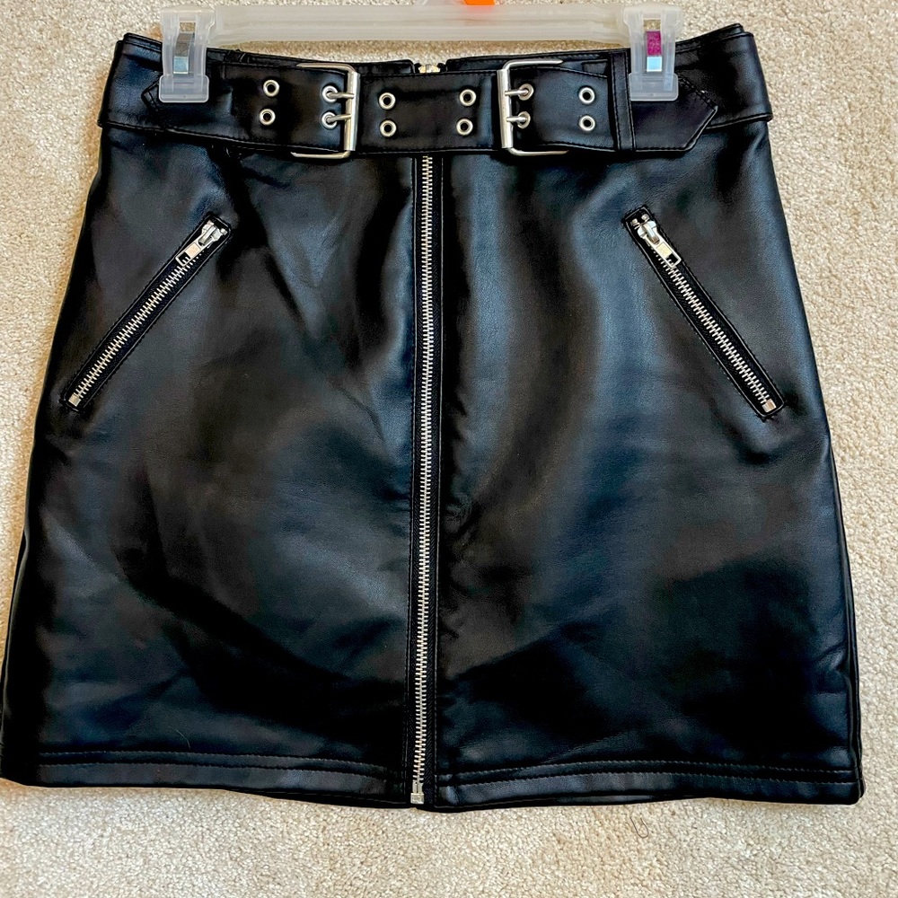 Forever 21 (p)leather Skirt